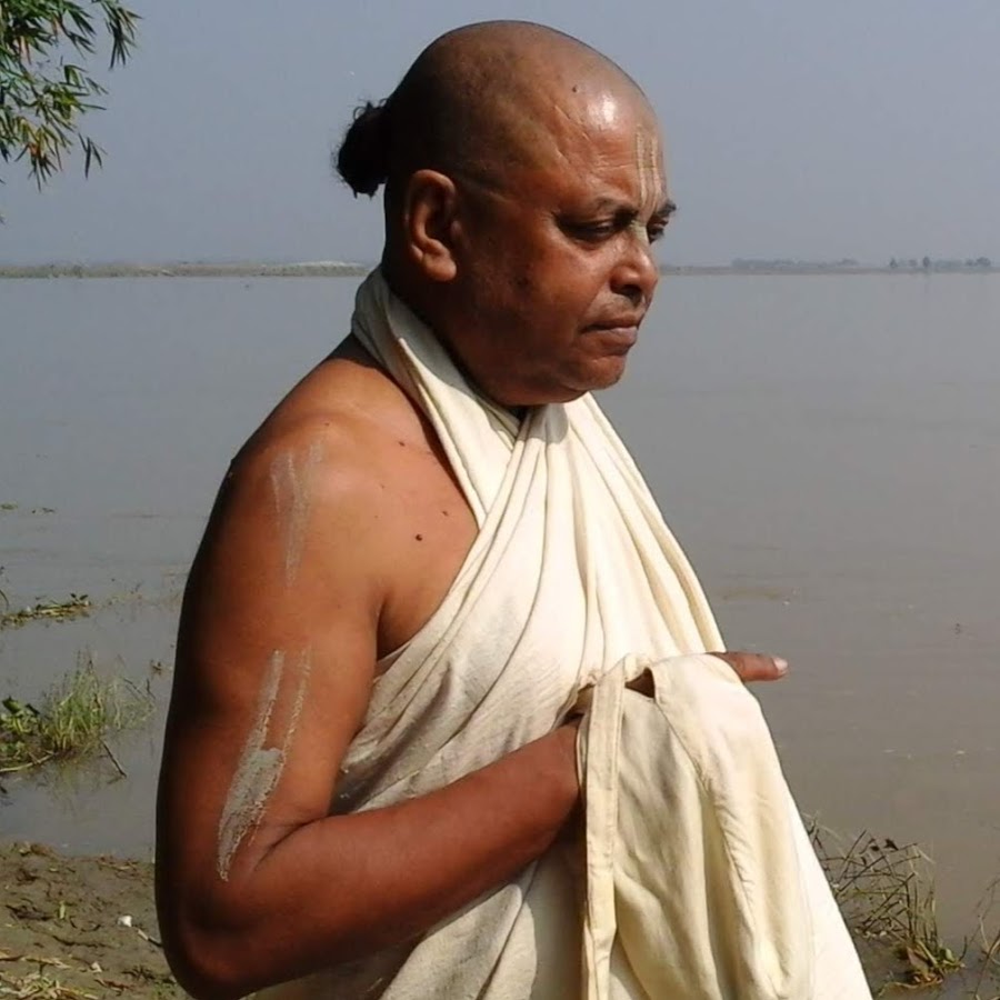 Sri Gurudev 108 Srimat Swarup Damodar Das Babaji Maharaj