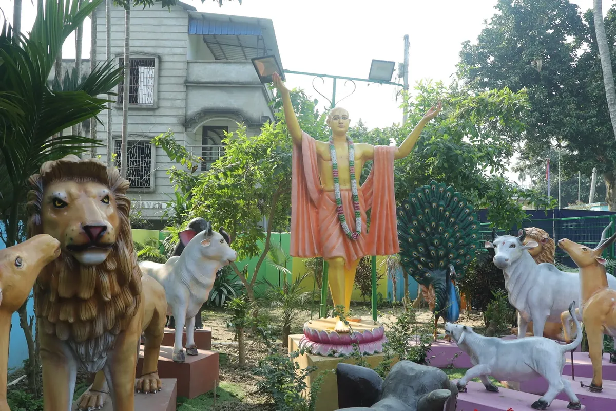 Devotional art and exhibits at the Spiritual Museum