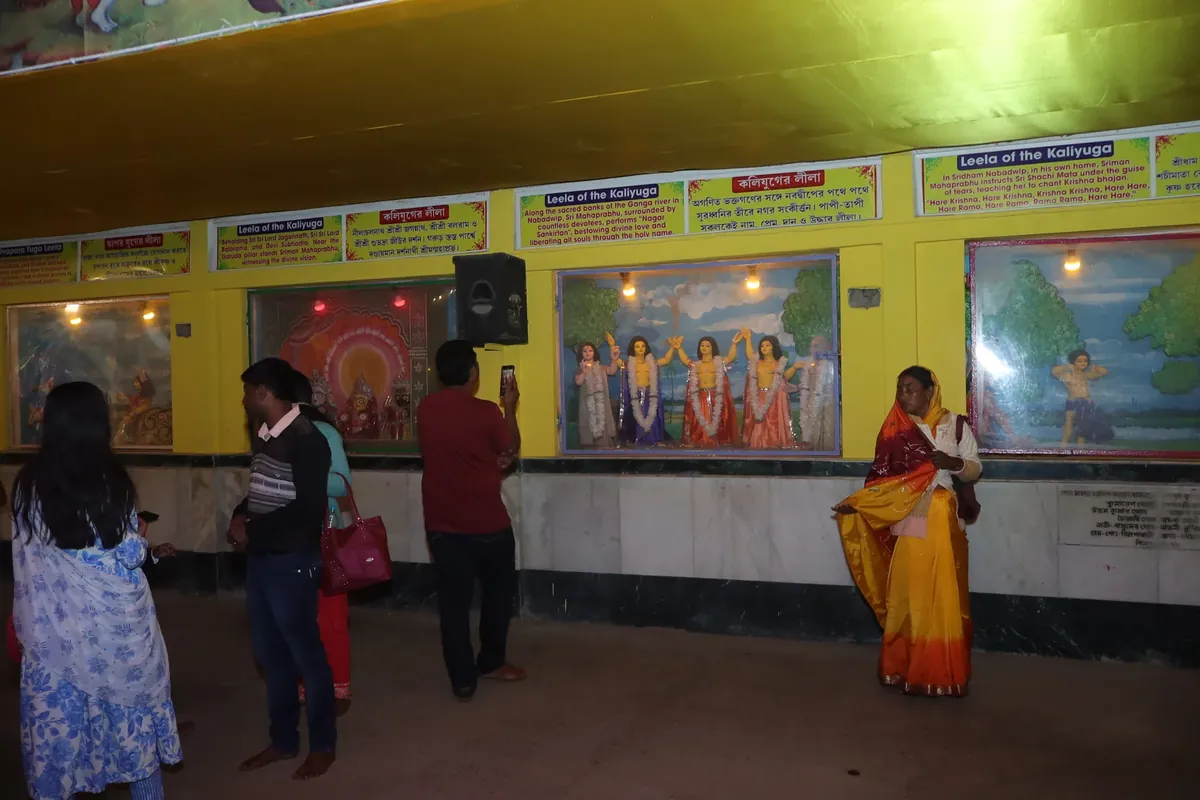 Sacred scenes exhibited at Narahari Dham Museum