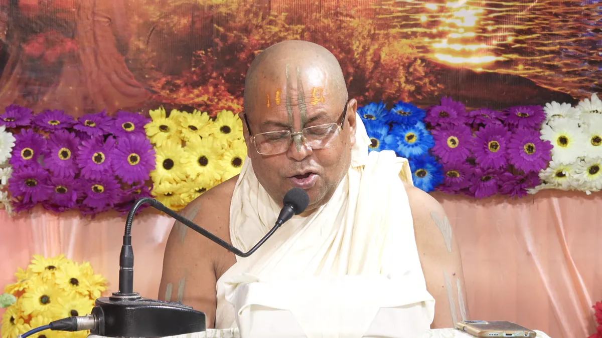 Vaishnav Seva — festival celebrations at Narahari Dham
