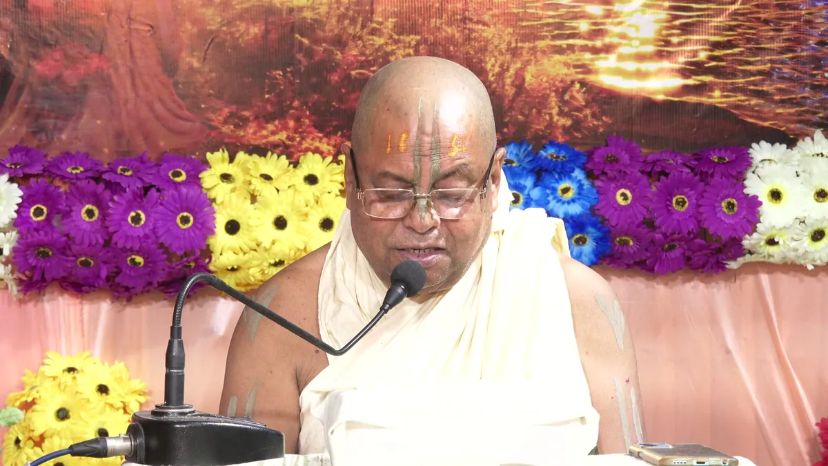 Vaishnav Seva — festival celebrations at Narahari Dham