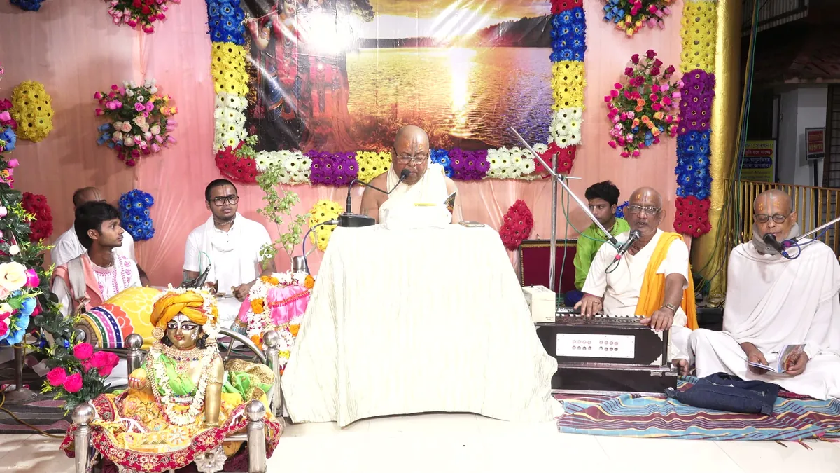 Vaishnav Seva — festival celebrations at Narahari Dham